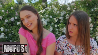 Barátnőd a mienk: közös dugás a szomszédokkal
