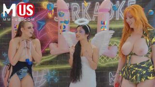 Lauren Phillips és Gia Derza szenvedélyesen falta és hódítják egymást