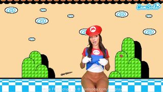 Sisi Rose hatalmas seggű Super Mario cosplayje punci squirt orgiával