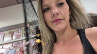 Gloryhole dugás és sperma séta