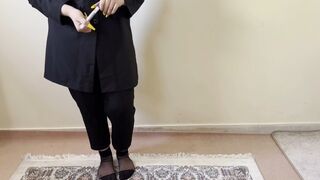 A főnököm azt mondta, hogy a teljesítményem túl gyenge, ha nem akarok kirúgást, akkor át kell adnom magam neki szexre és... (perzsa dialógus)