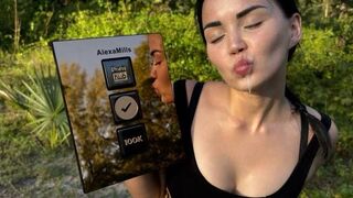Vlog 12: kibontom a forró PornHub ajándékot (100k segges csábítás)