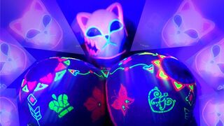 Lilykoti elképesztő hentai mellbaszás kihívása neon kozmikus mellekkel