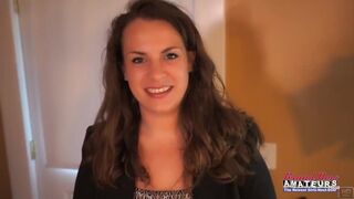 Forró Milf Lilly mohón élvezi a kemény hátsó behatolást – Brand New Amateurs