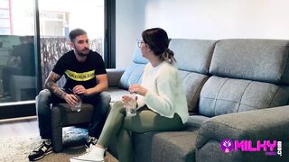 Forró szőke spanyol tini azonnali orál élvezete Tinder-randin