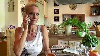 Német amatőr MILF szomszédnők izzóan vad szexuális orgiái teljes filmben