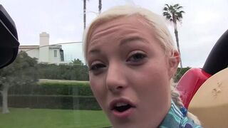 Két kemény farka dugja tele Lily Labeau 18 éves, nedves punciját Jenna Ivory-val és Chris Stokkal