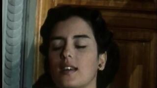 Anita Rinaldi kibontja a szenvedélyét, amikor hatalmas keblei és vad anális játéka uralja az Örökösnő hatodik részét